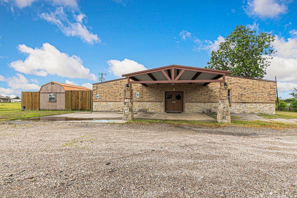 7443 State Highway 66 - Photo 1