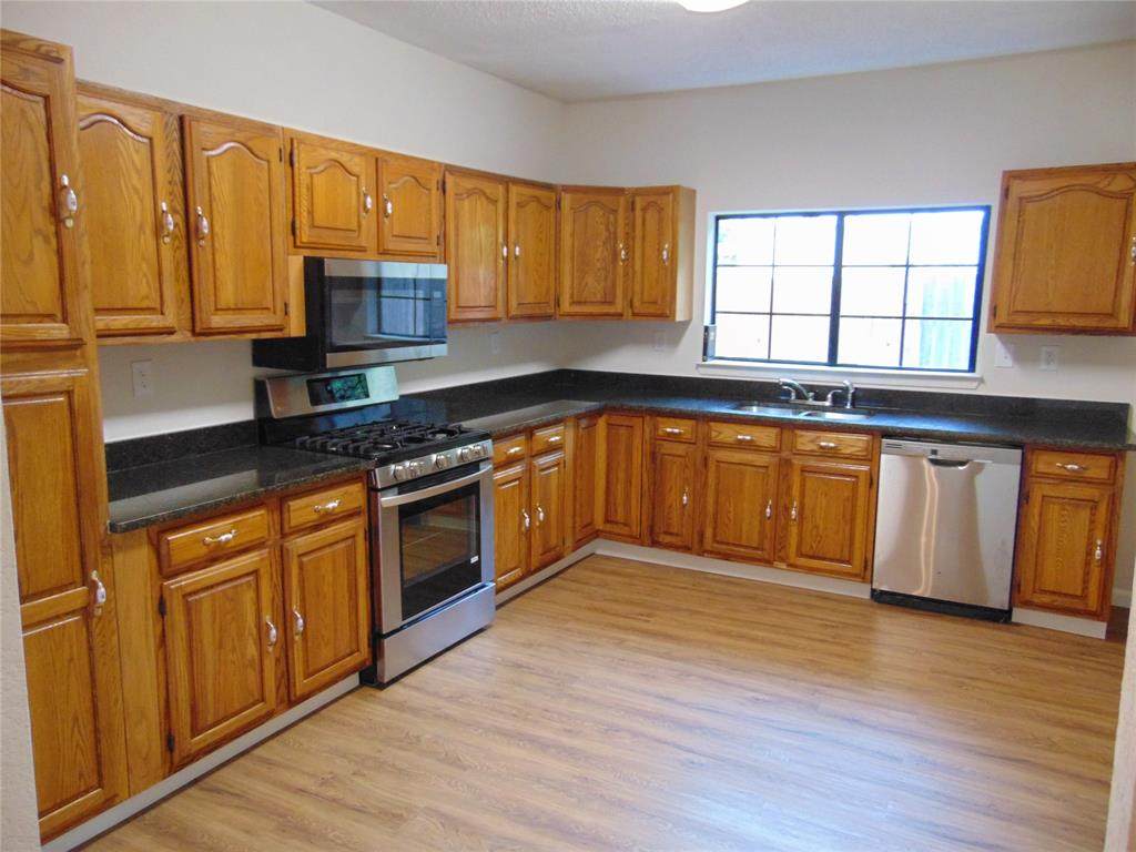 202 Jerden Lane - Photo 1