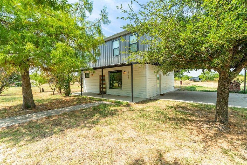 3208 County Road 2502 - Photo 1