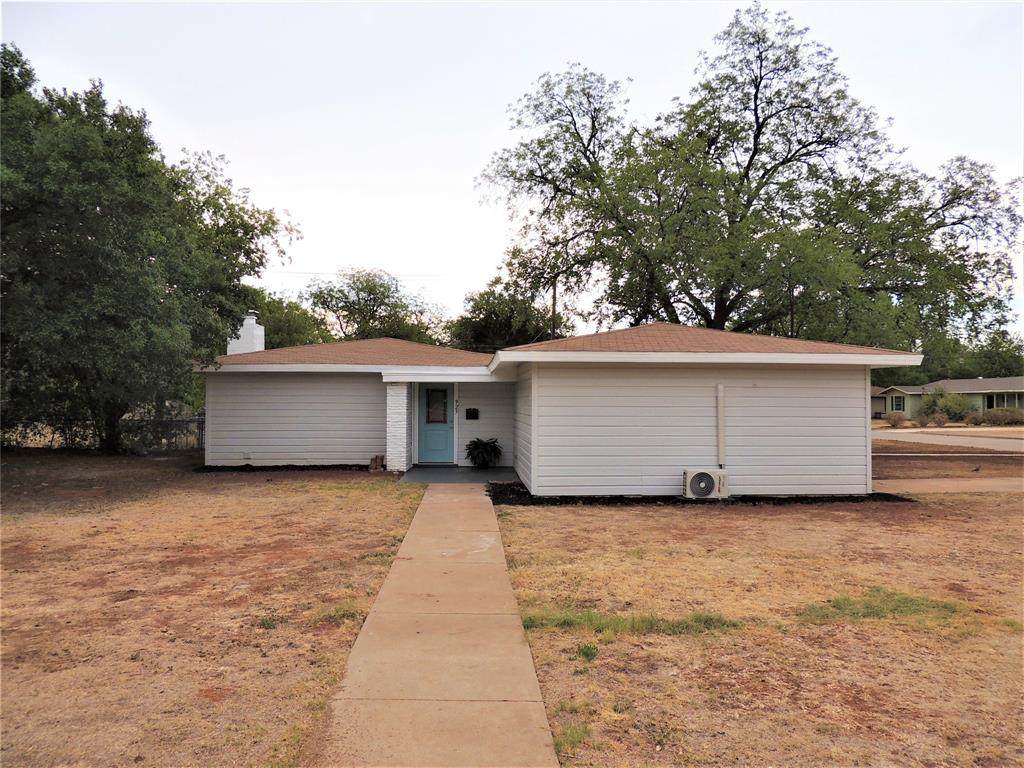 925 Westridge Drive - Photo 1
