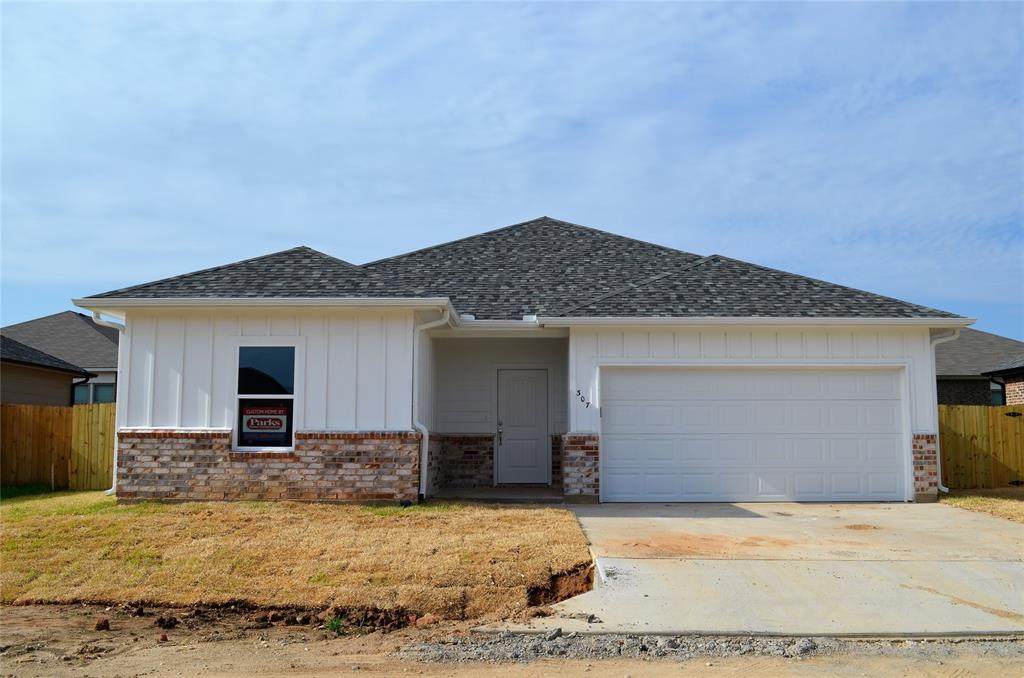307 Hoover Drive - Photo 1
