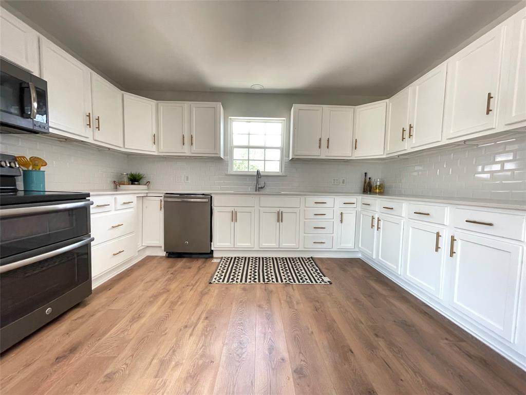 3005 County Road 913 - Photo 1