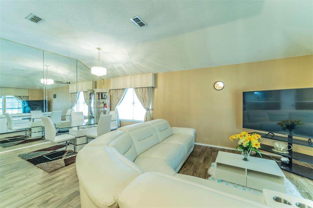 3220 Steamboat Drive - Photo 1