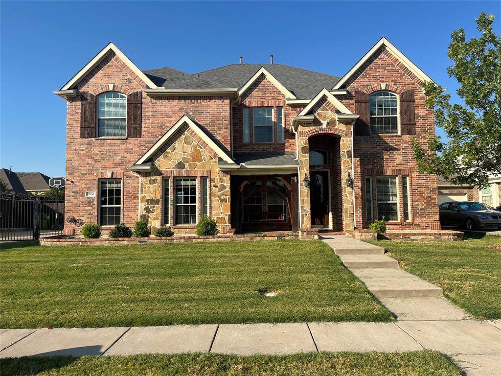 512 Windward Drive - Photo 1