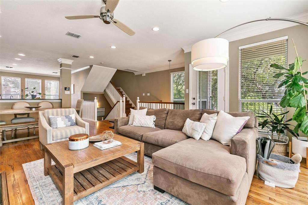 2615 Colby Street - Photo 1