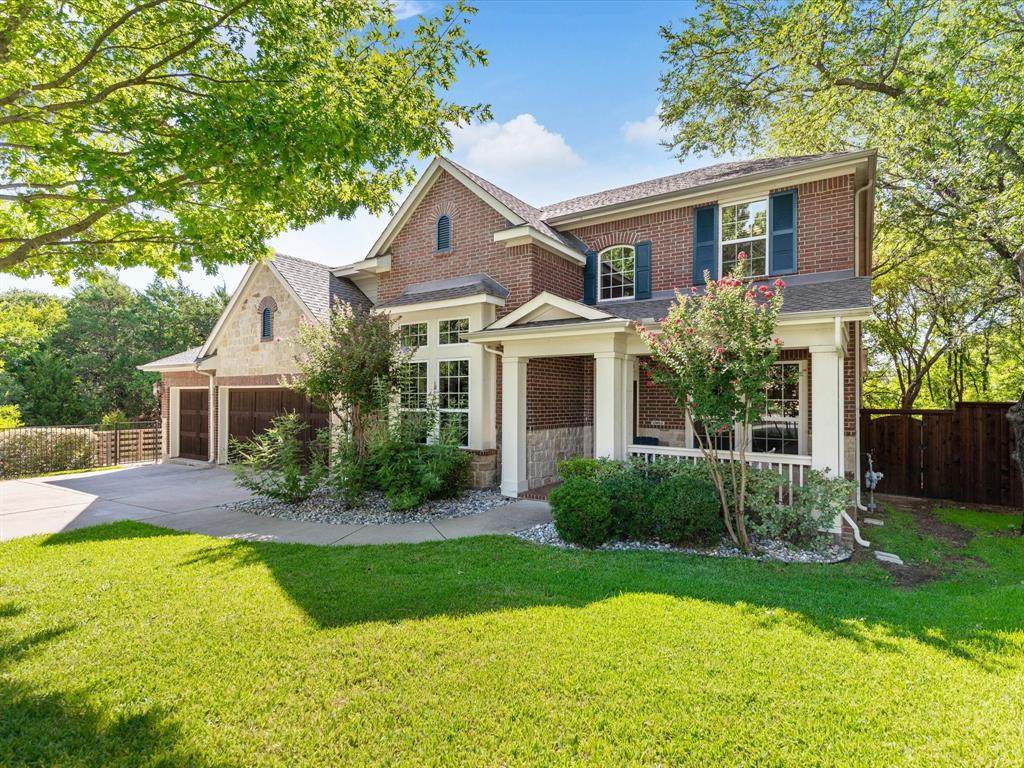 136 Sycamore Court - Photo 1