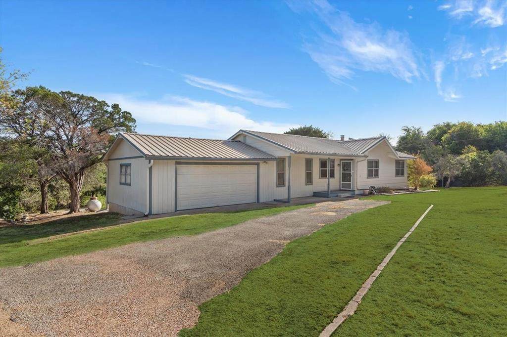126 County Road 1605 - Photo 1