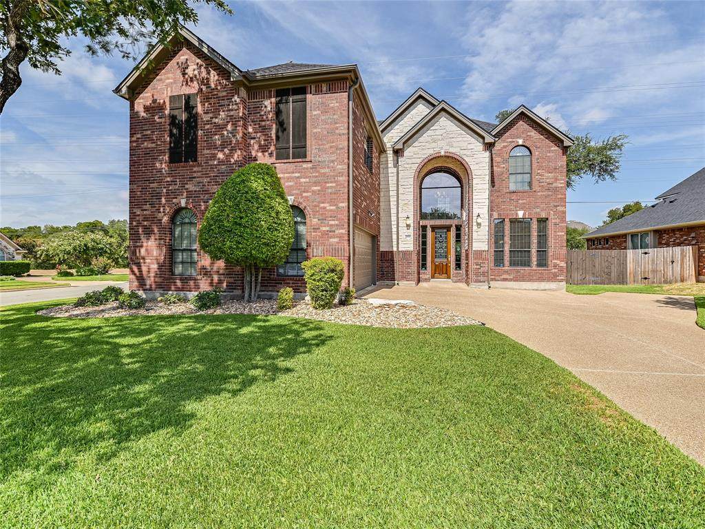 2610 Plantation Drive - Photo 1