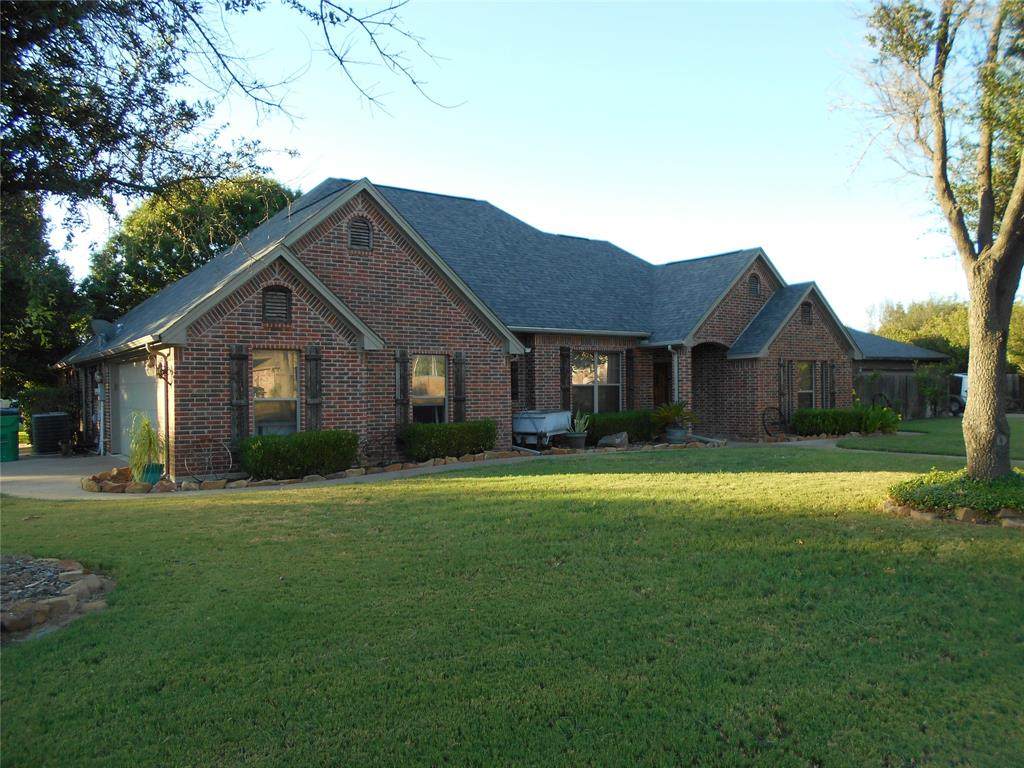 800 Maplewood Court - Photo 1