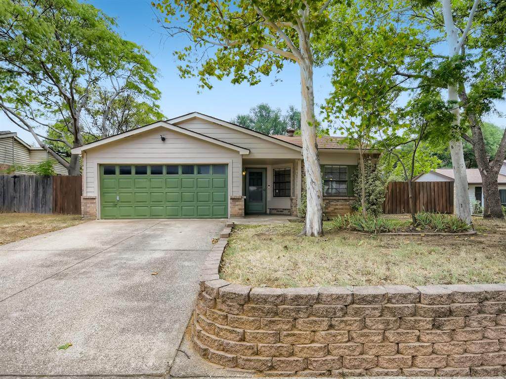 414 Moss Hill Lane - Photo 1