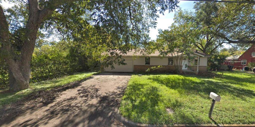 4305 Blackstone Drive - Photo 1