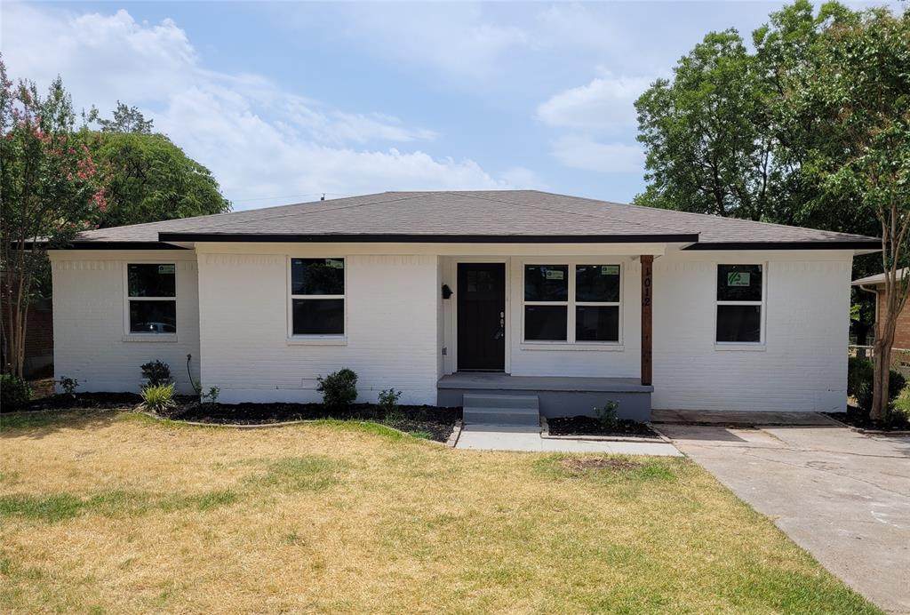 1012 Noble Avenue - Photo 1
