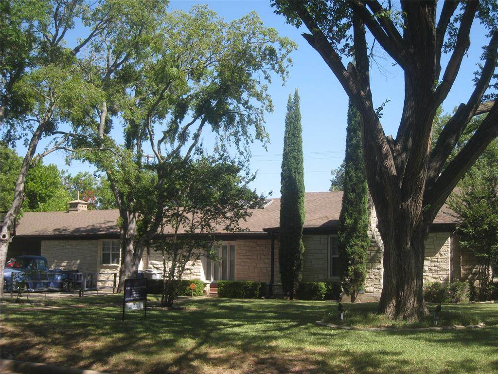 4565 Thunder Road - Photo 1