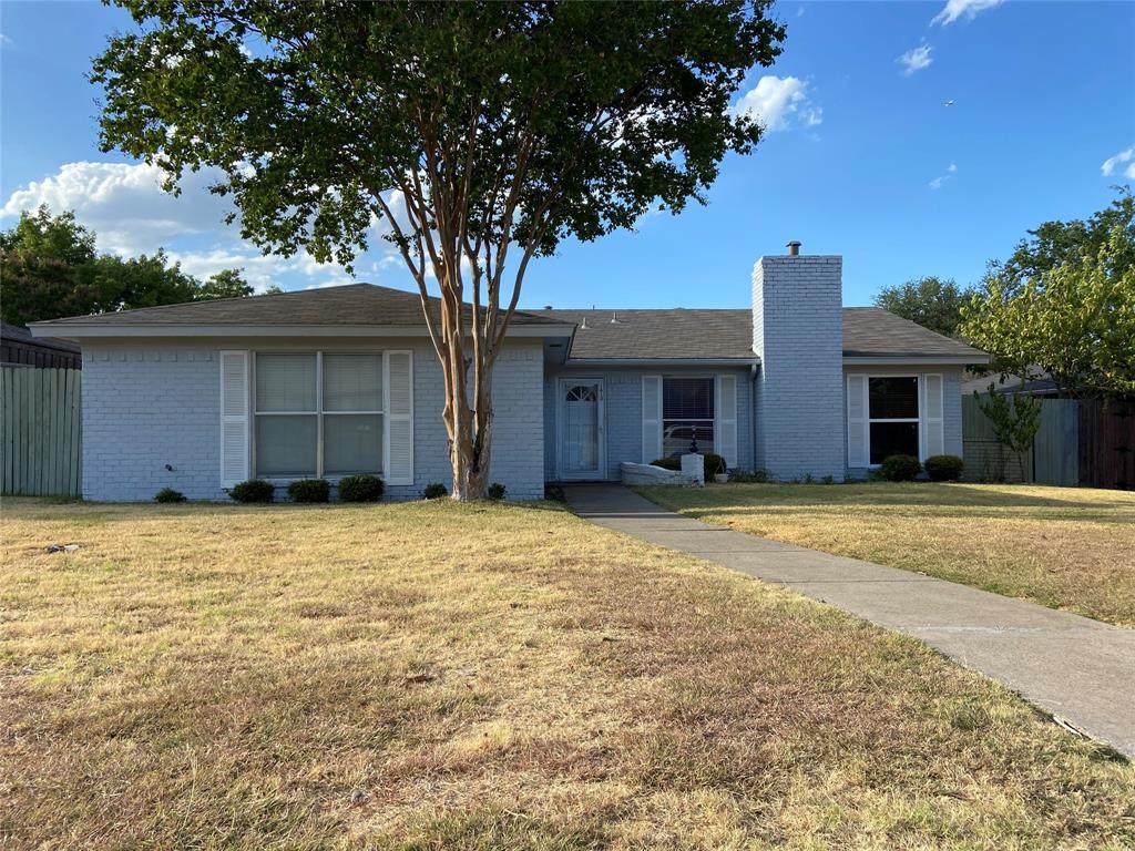 1613 Chisolm Trail - Photo 1