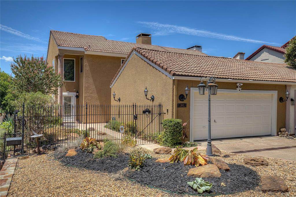3412 Augusta Boulevard - Photo 1