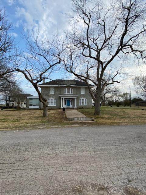 300 5th Street - Photo 1