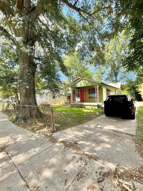 3848 Doris Street - Photo 1