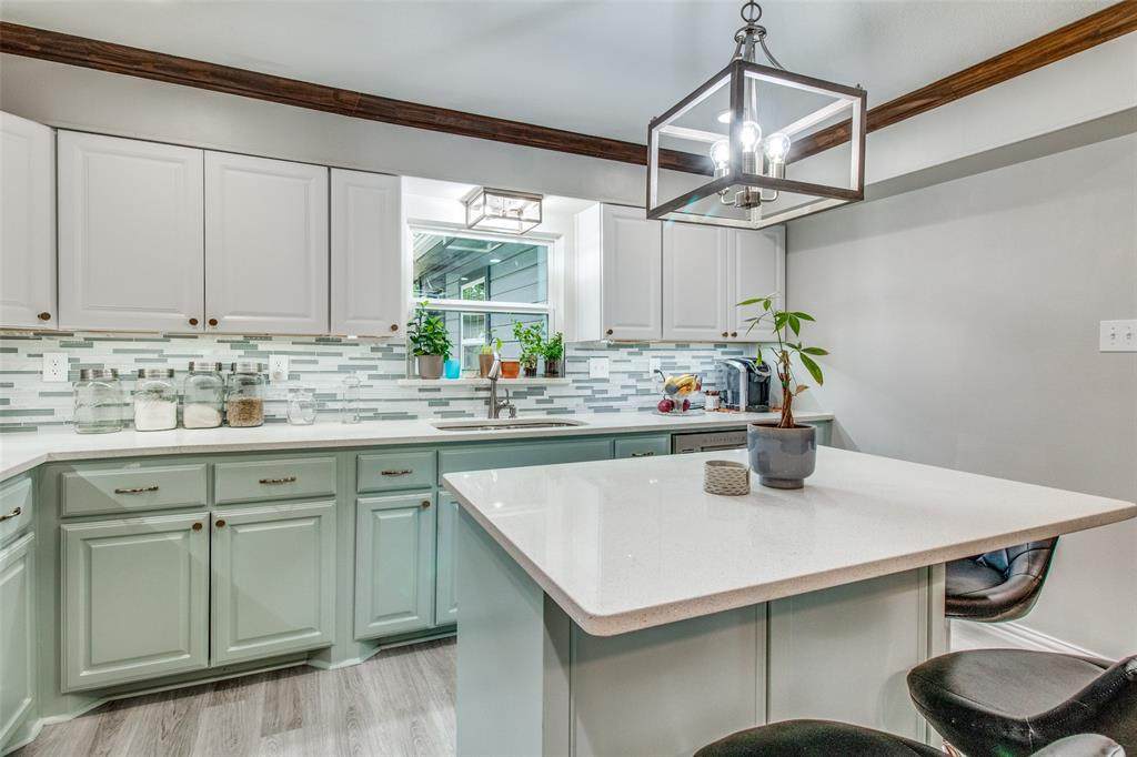 510 Star Street - Photo 1