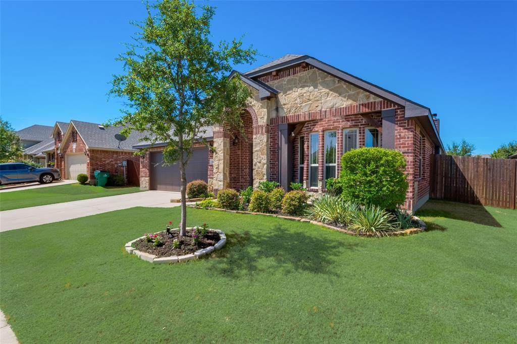 1008 Ponderosa Drive - Photo 1