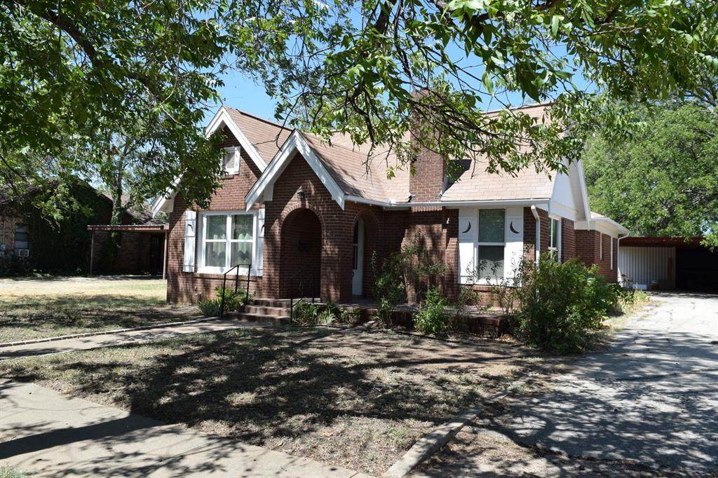 1810 Concho Street - Photo 1