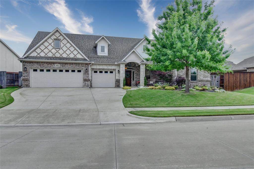 421 Sterling Drive - Photo 1