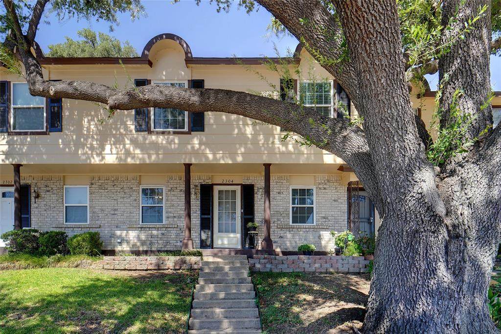 2304 Overland Lane - Photo 1
