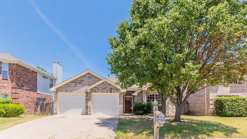 5711 Creekhollow Drive - Photo 1