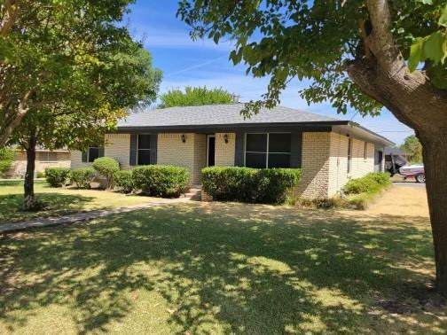 407 7th Street - Photo 1