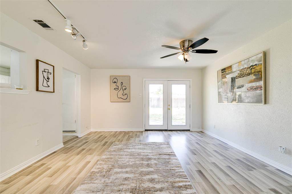 509 Shorehaven Drive - Photo 1