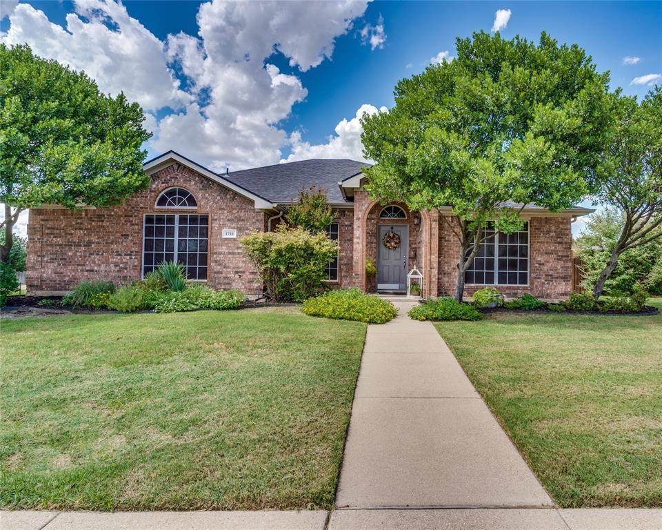 1711 Sage Drive - Photo 1