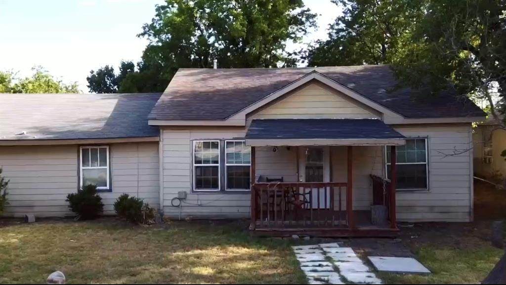 403 Walnut Street - Photo 1