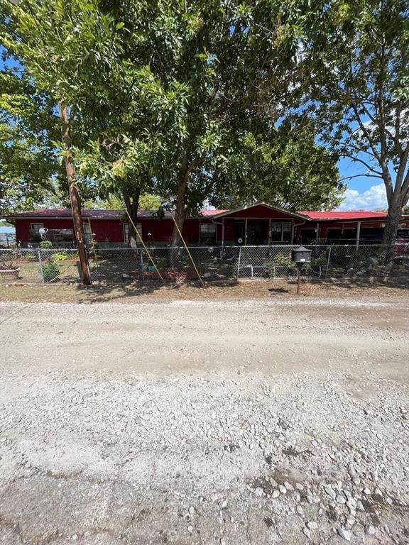 308 Causeway - Photo 1