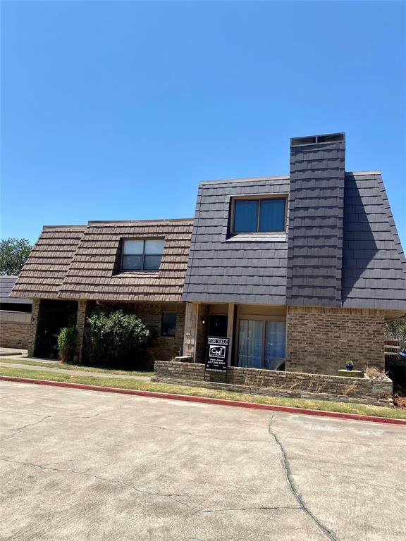 207 Harwood Road - Photo 1