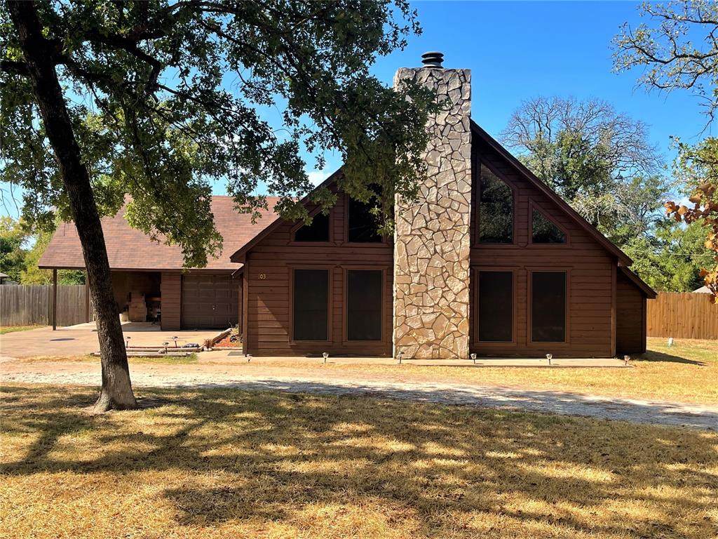 103 County Road 1260 - Photo 1