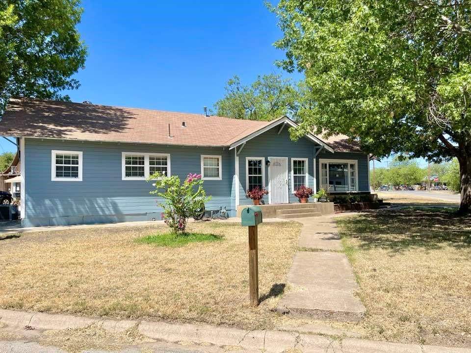 1600 Colorado Street - Photo 1