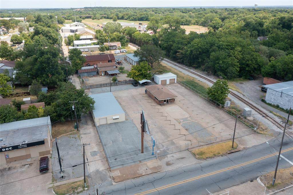 520 Armstrong Avenue - Photo 1