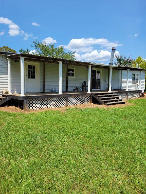 302 Stable - Photo 1