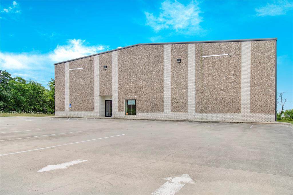 2237 Edwards - Photo 1