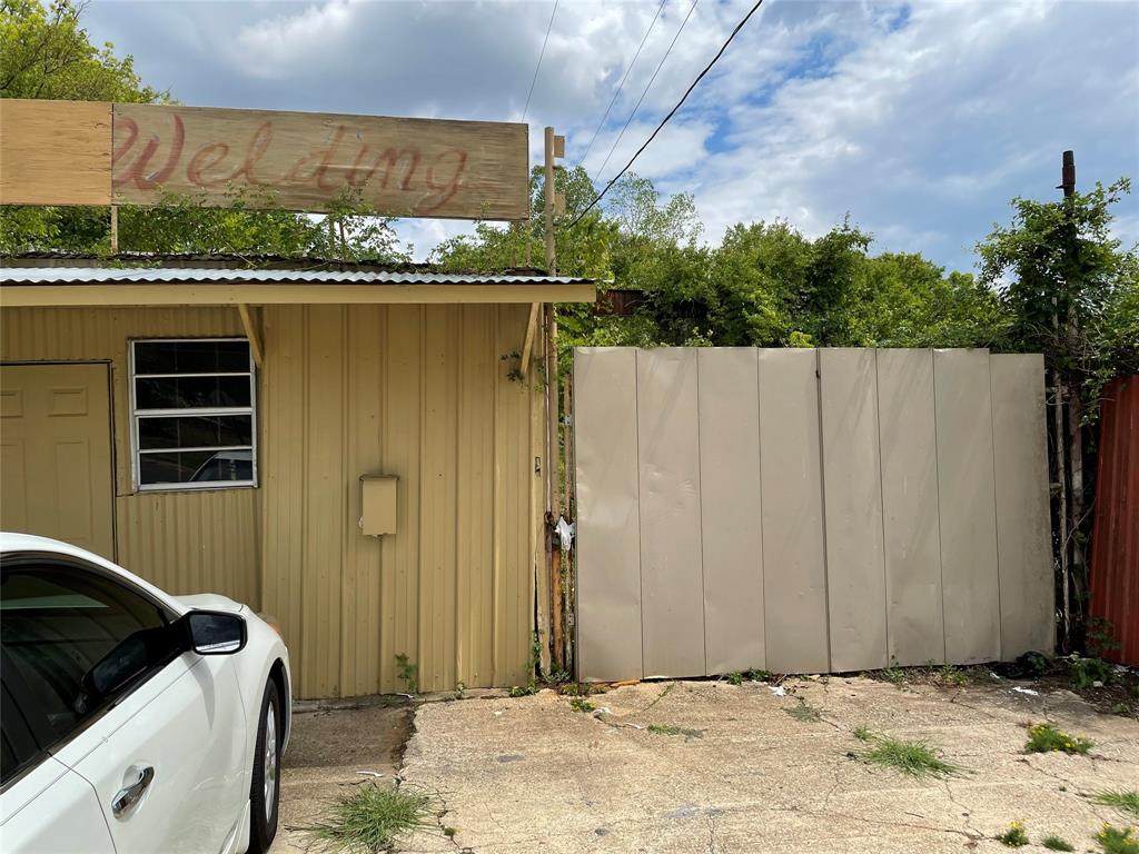 2079 Texas Avenue - Photo 1