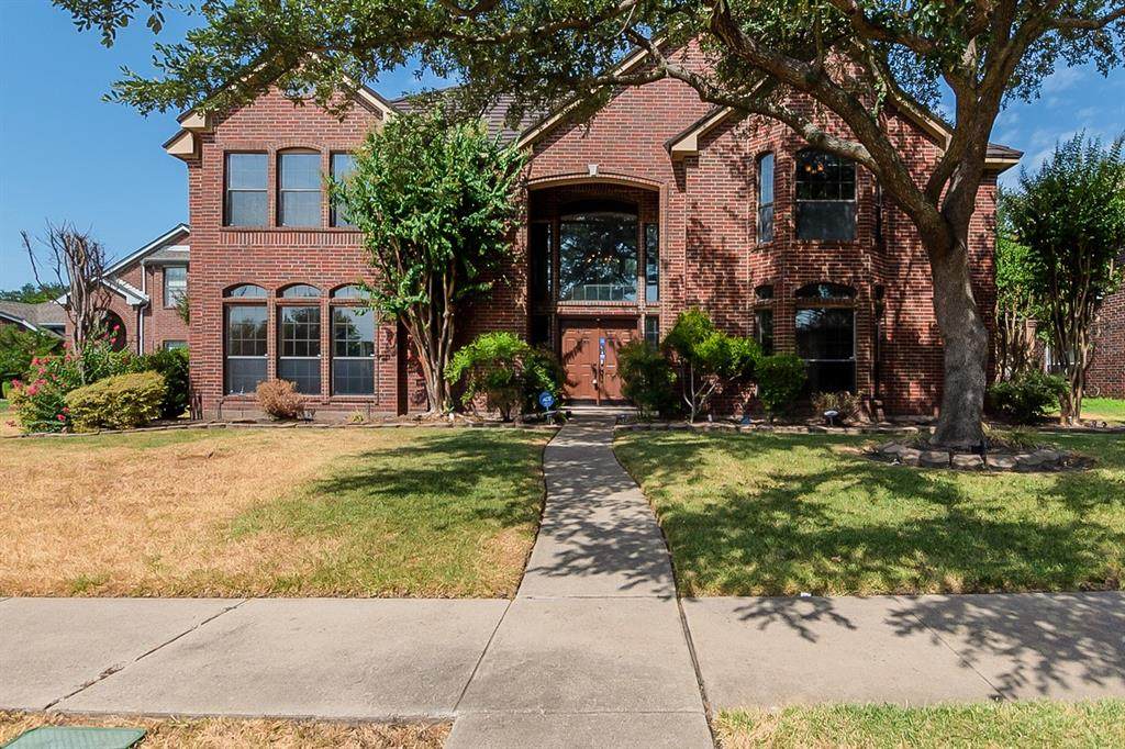 918 Blackstone Drive - Photo 1