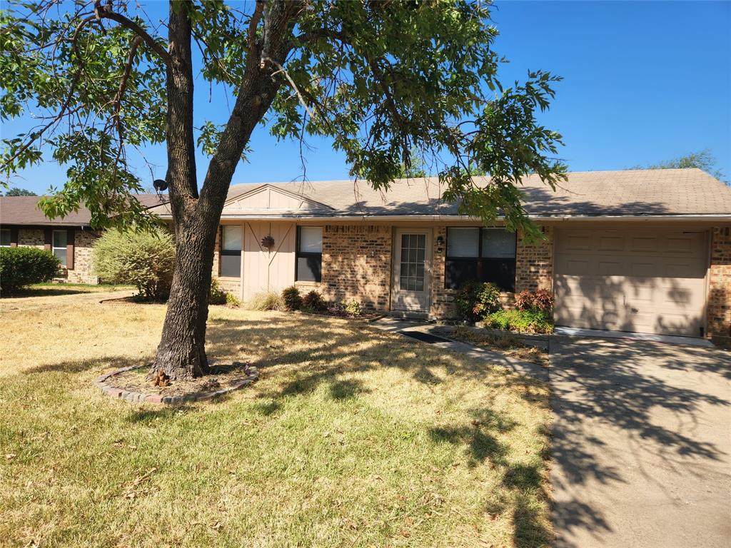 1820 Oak Hill Drive - Photo 1