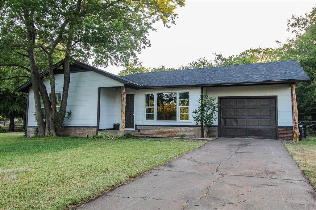 2115 Center Street - Photo 1