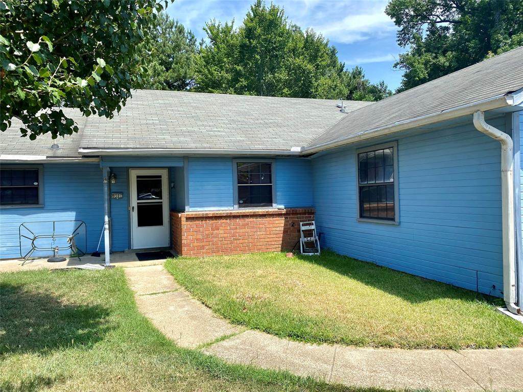 9301 Sandalwood Drive - Photo 1