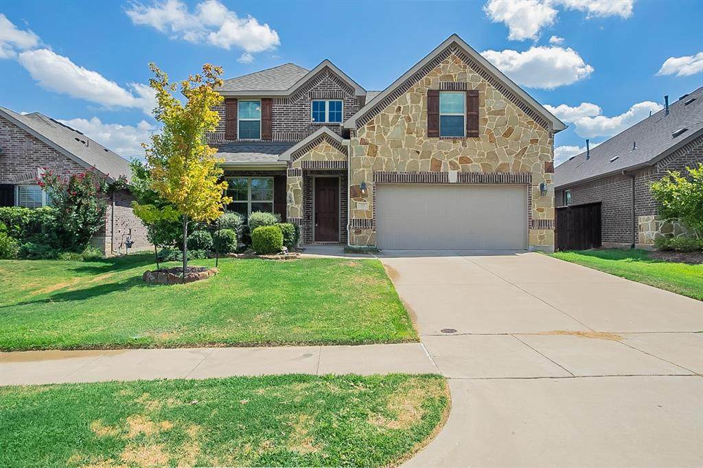 717 Rio Concho Trail - Photo 1