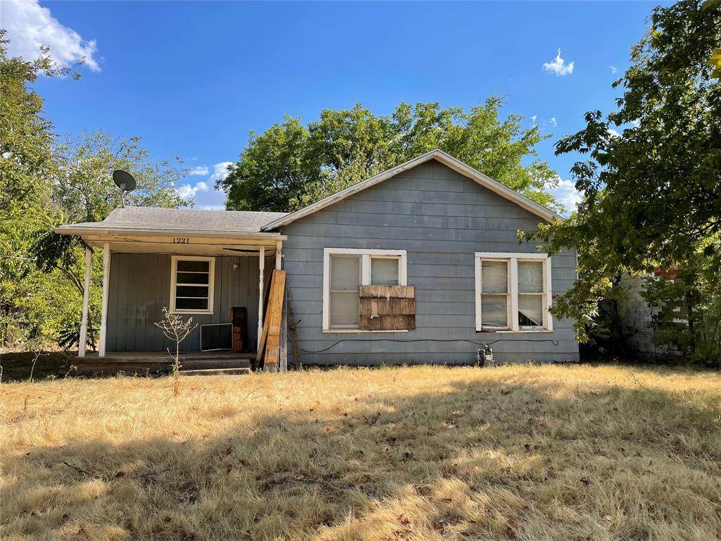 1221 8th Street - Photo 1