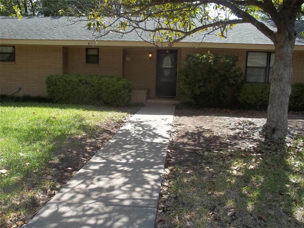 2101 7th Street - Photo 1