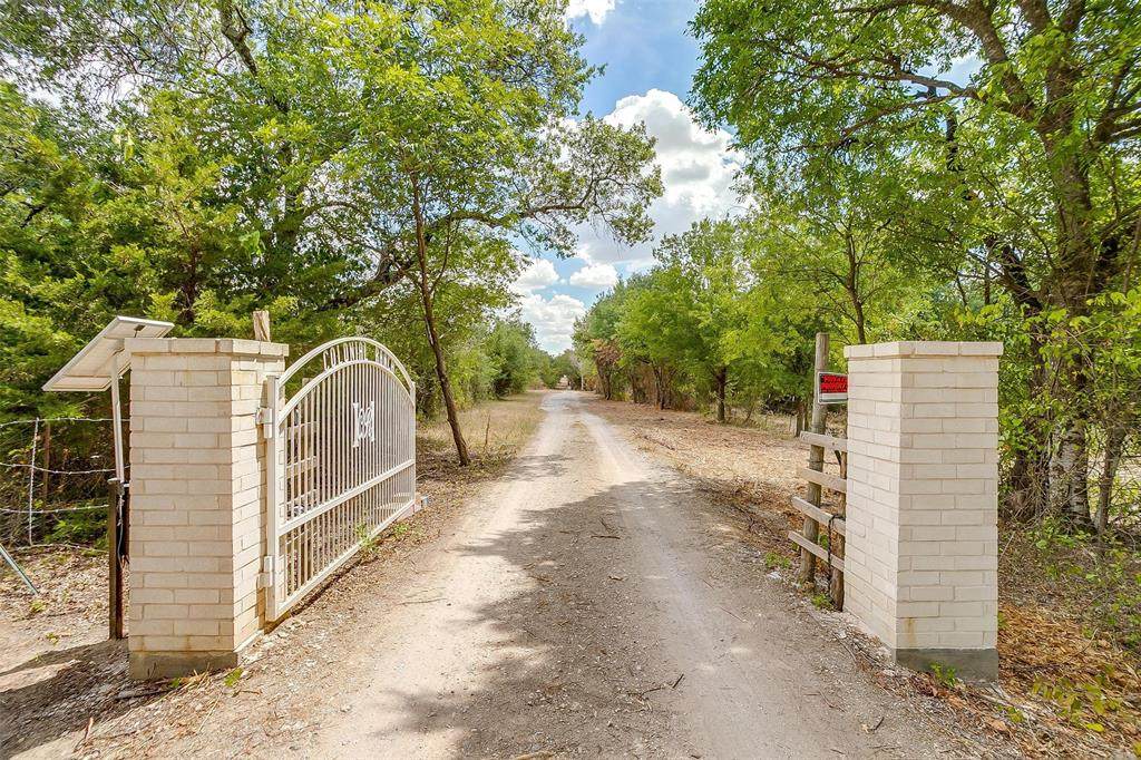 3187 Agnes Circle - Photo 1