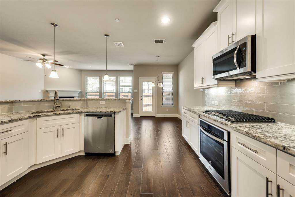 1061 Keswick Drive - Photo 1