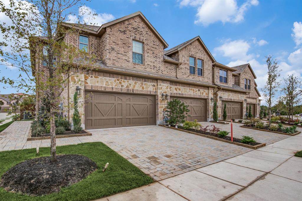 1063 Keswick Drive - Photo 1