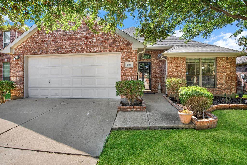 2744 Cascade Cove Drive - Photo 1